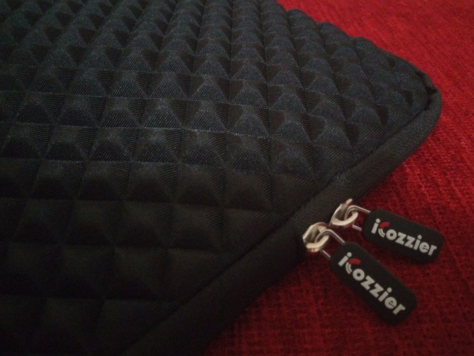 Сумка-чехол для ноутбука диагонали 13-13,3" от фирмы iCozzier