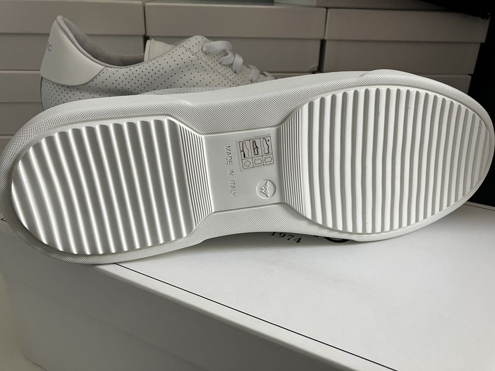 Iceberg męskie markowe Sneakersy buty białe Nowe 42