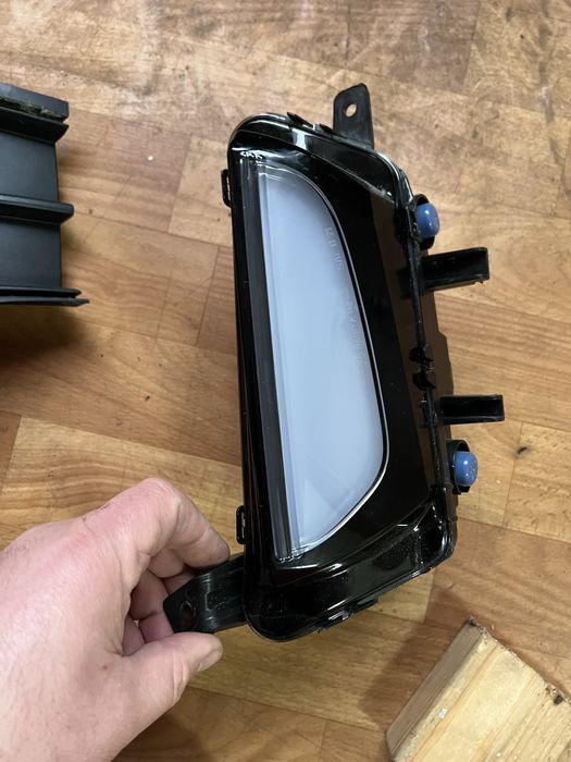 Volkswagen Jetta 2023- протитуманки з решітками, туманки