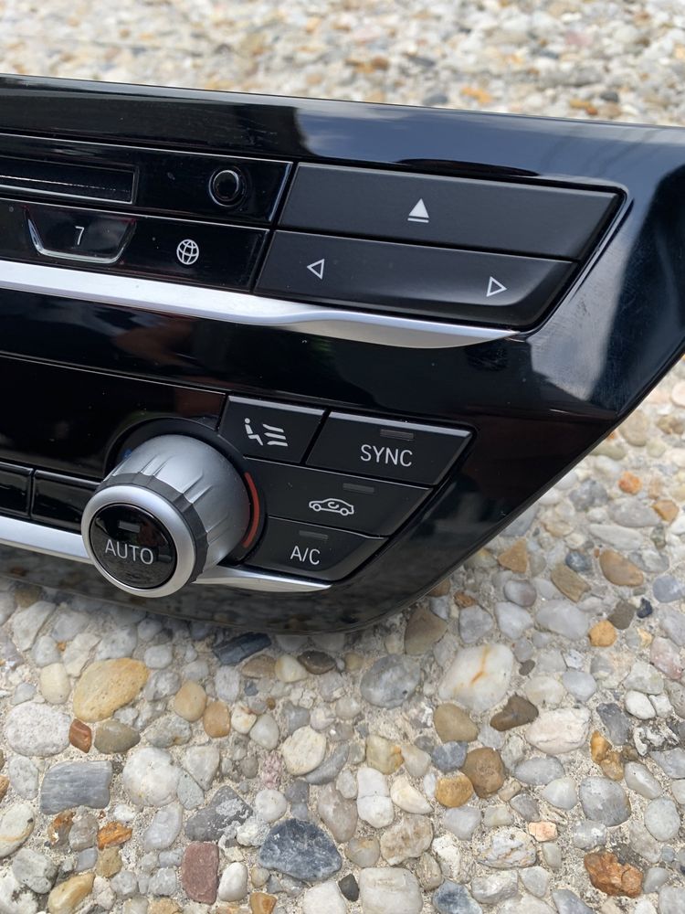Painel Radio/AC para BMW G30/G31