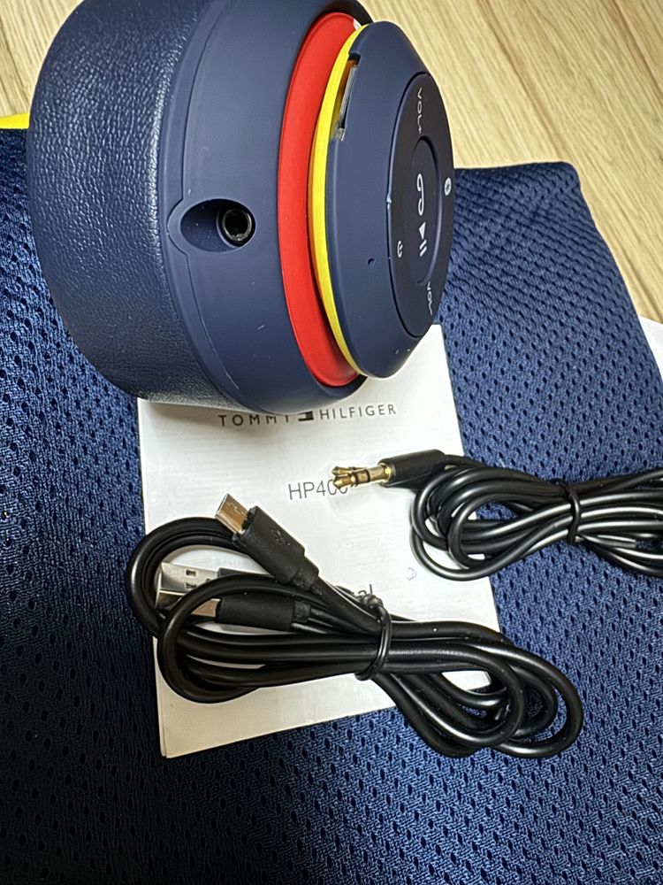 Auscutadores tommy hilfiger  headphones