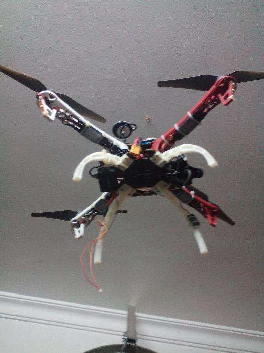 Drone para pesca com GPS e regresso automático ao ponto de partida