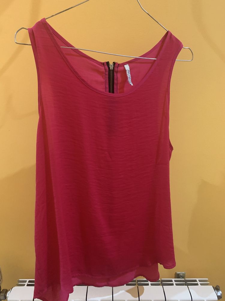 Blusa de mangas cavas rosa-choque “Stradivarius” tamanho XL