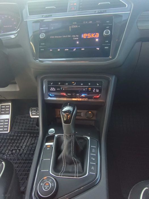 Volkswagen Tiguan      2022