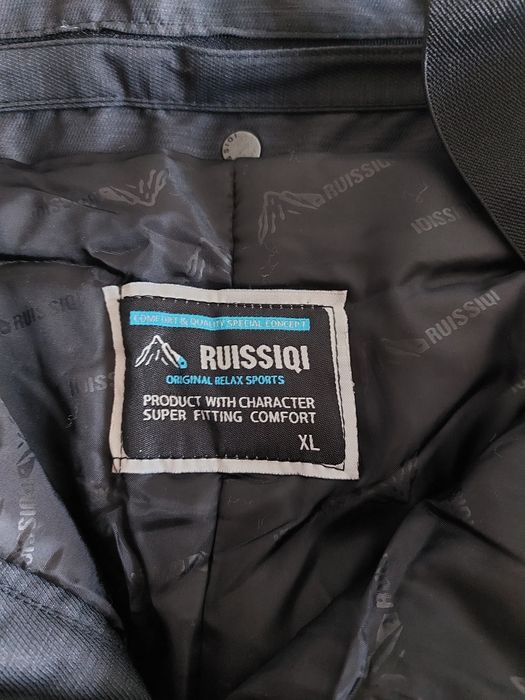 Жіночий комбінезон