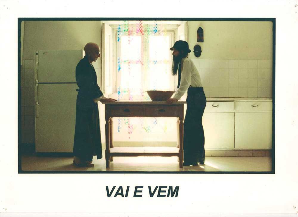 João César Monteiro Vai e Vem 3 folhas de sala