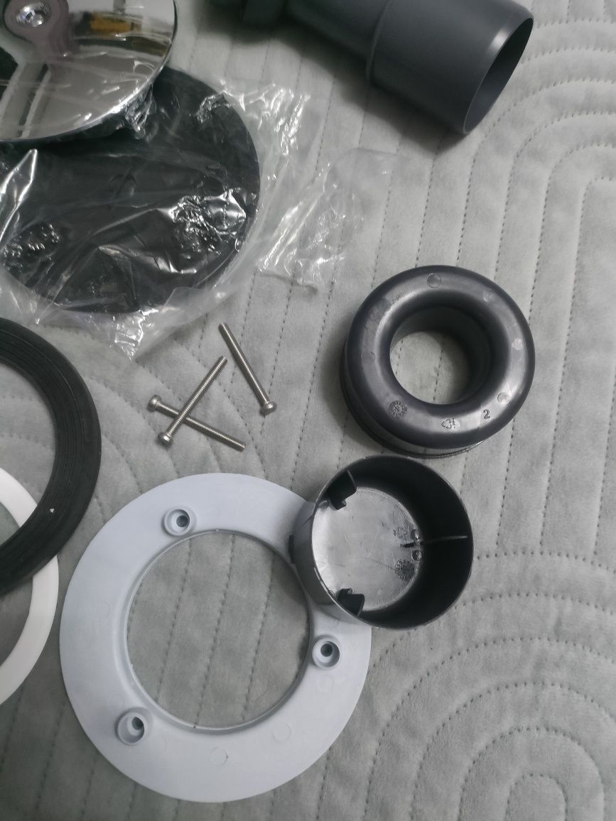 Odpływ brodzikowy niski 90mm czarny slim wirquin