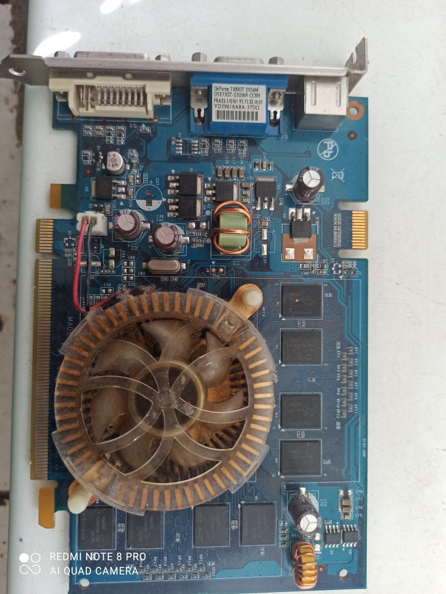 Відеокарта - geforce 7300 GT - несправна