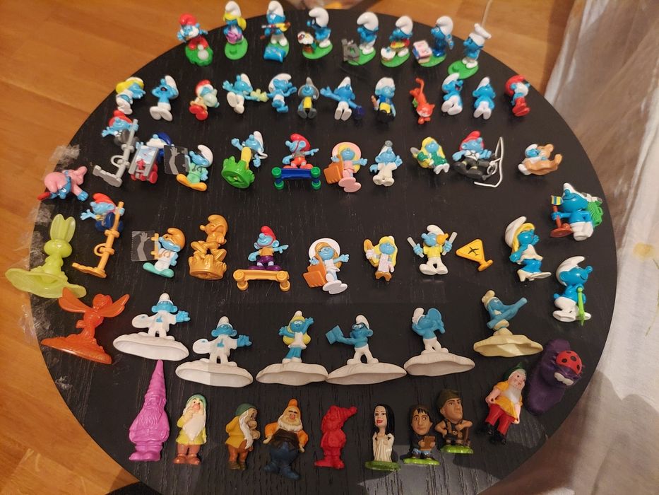 Продам фигурки супер Марио,смурфов и гномов