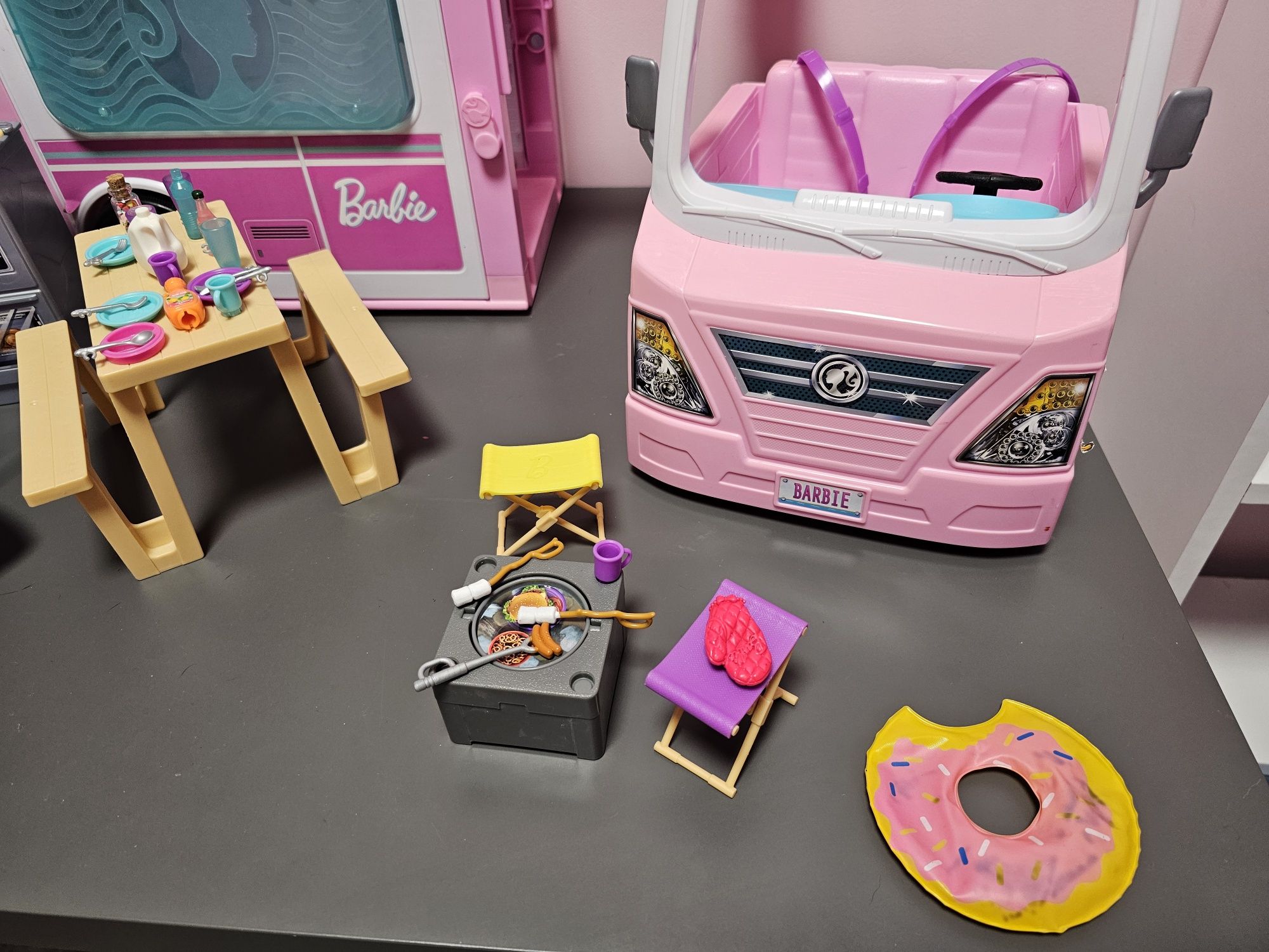 Camper dla BARBIE