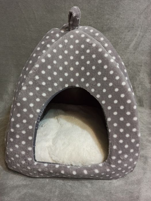 Домик, лежанка для собаки, кота