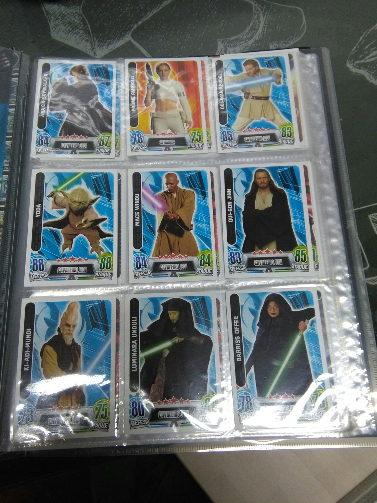 Cartas de colecção Star Wars Force Attax