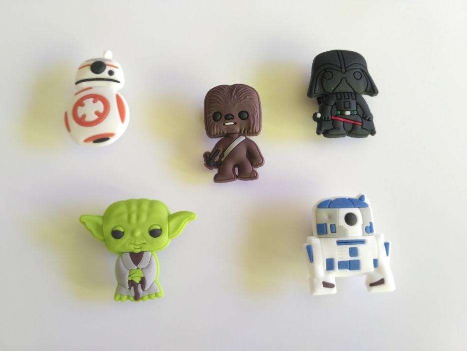 Star Wars - pins para pulseiras e calçado tipo crocs