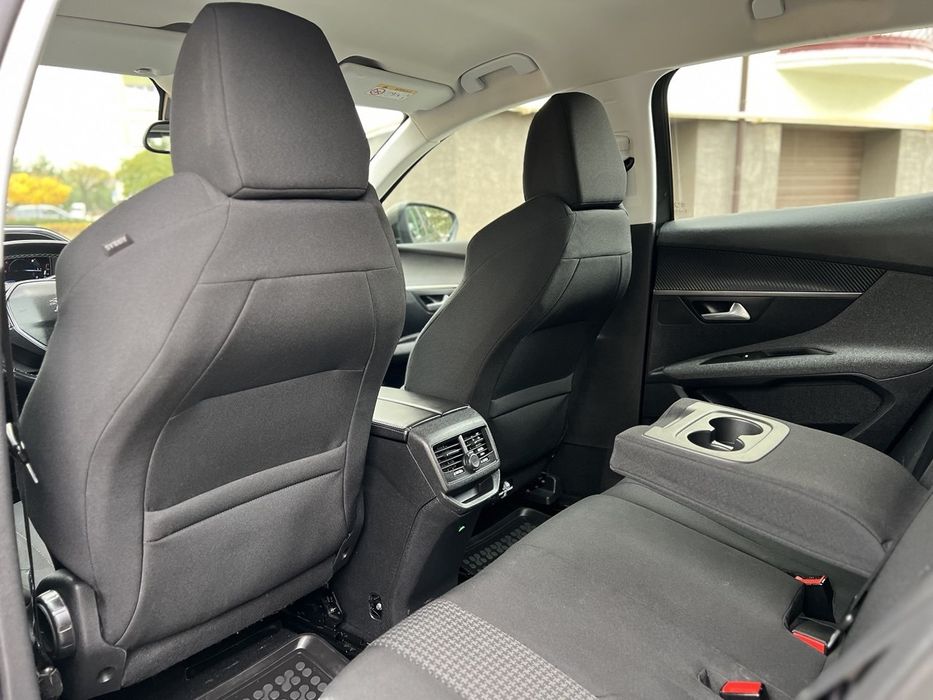 Peugeot 3008 2018 2.0 дизель не фарбований жоден елемент