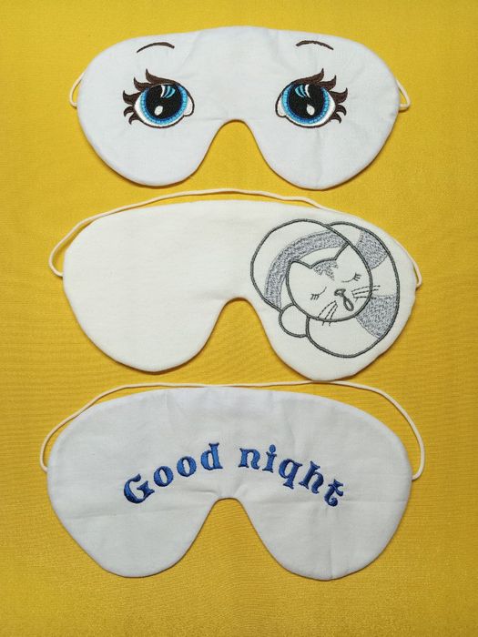 Маска для сну з вишивкою