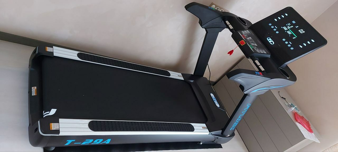 Бігова доріжка FitLogic T29 Pro