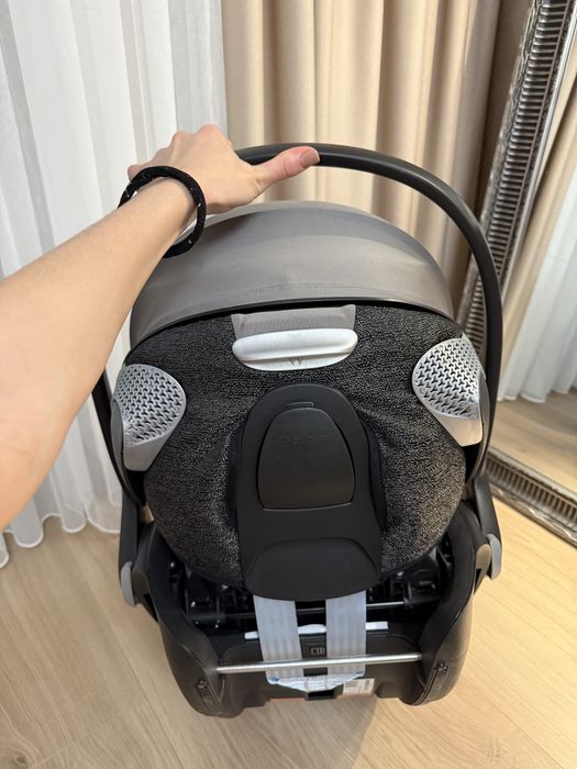 Автокрісло Cybex Cloud T i-size mirage grey