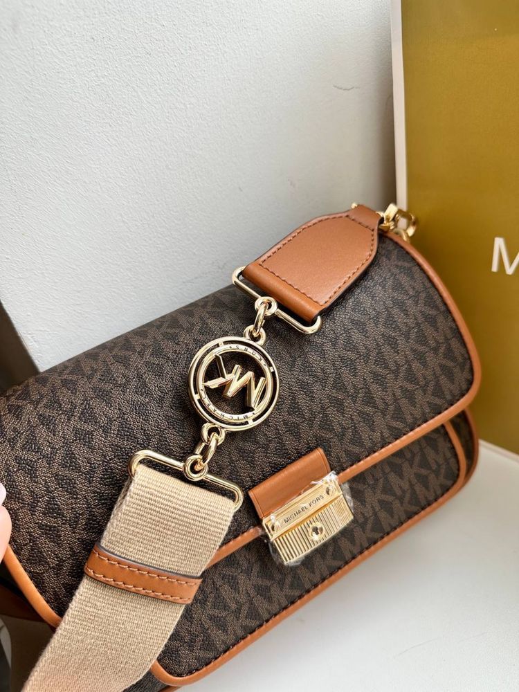 Сумка Michael Kors Bradshaw 2 ремінця