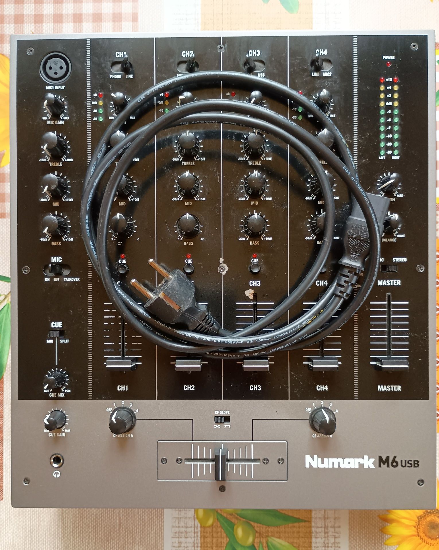Mixer Numark M6 USB
