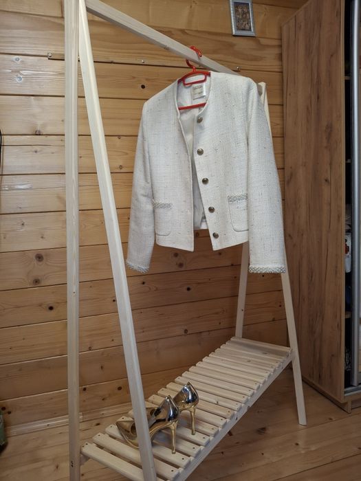 Стійка для одягу