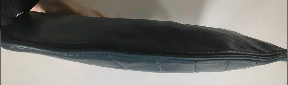 Torebka kopertówka niebieska, czarny zamek 39 x 21 cm