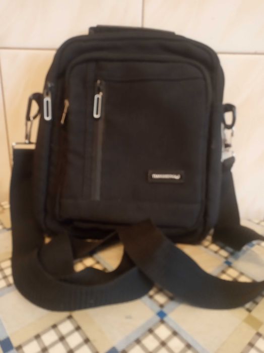 Продам мужскую сумку