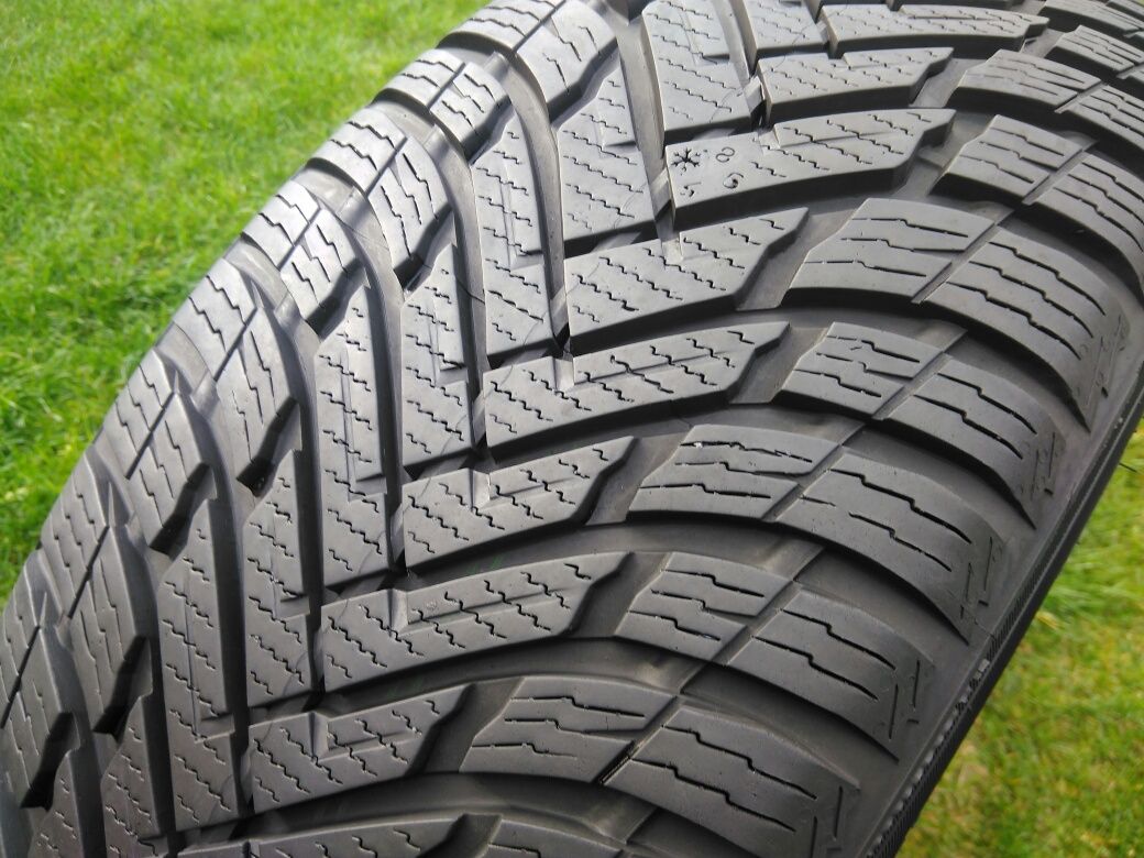 opona 235/55/R19 Nokian weatherproof suv 8mm 2018