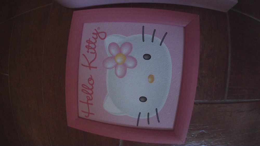 Vendo relógio Hello Kitty + oferta quadro Hello Kitty