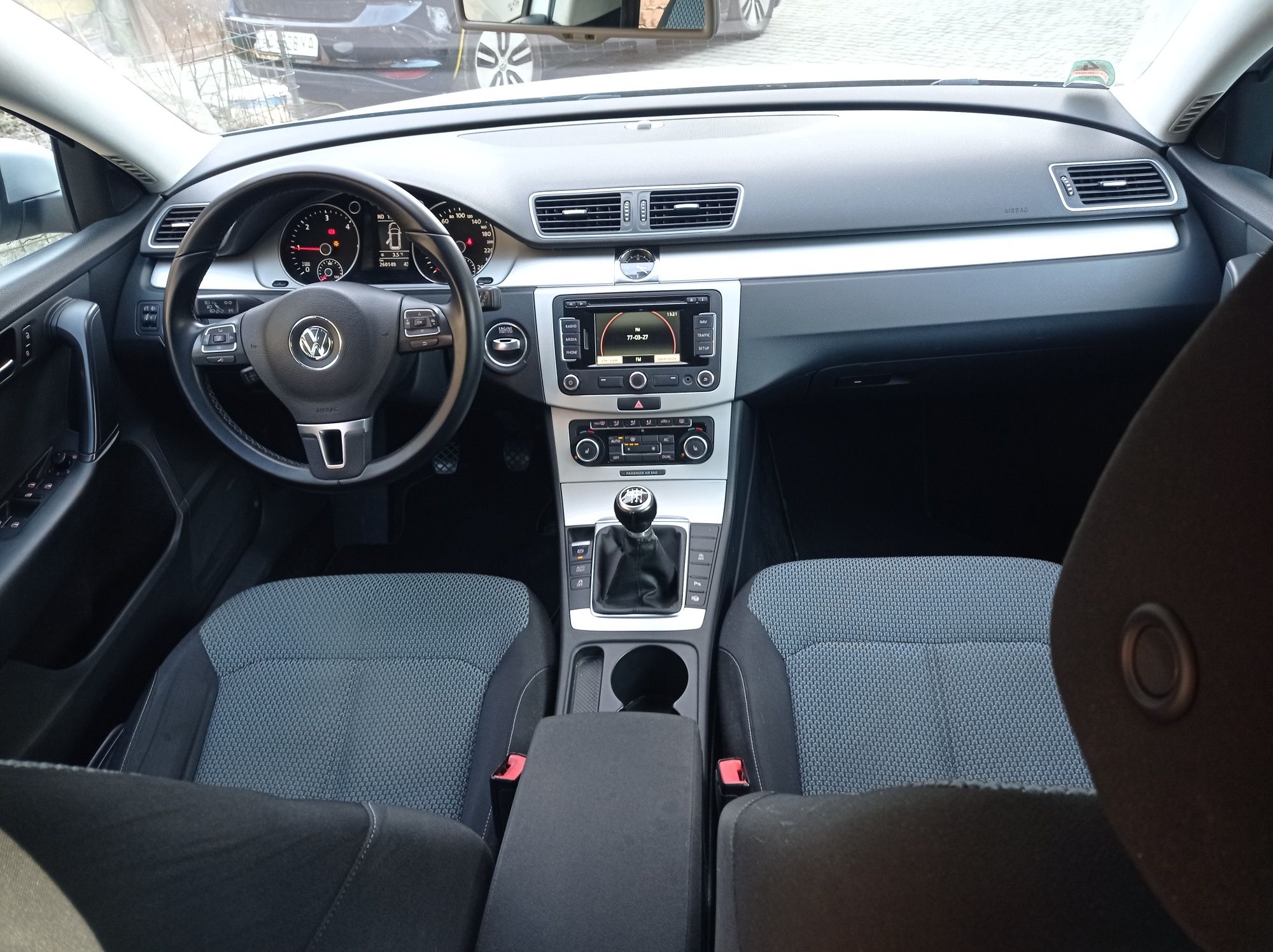 Volkswagen Passat B7 2011