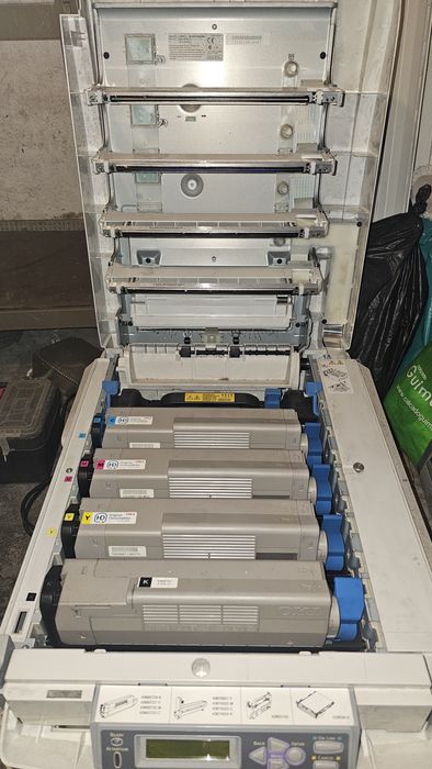 Impressora laser oki