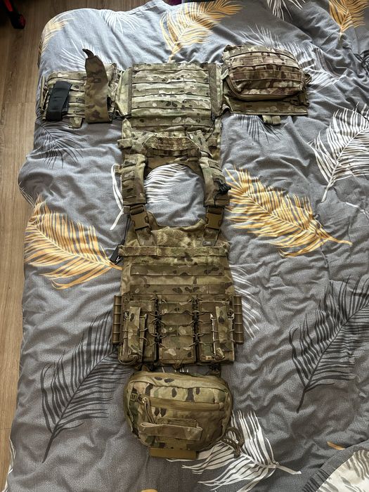 Плитоноска m-tac + подсумки