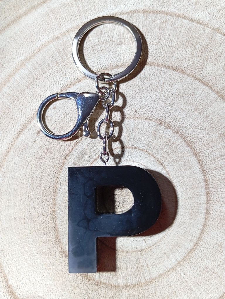 Porta-chaves exclusivos em resina epóxi – Únicos e coloridos!