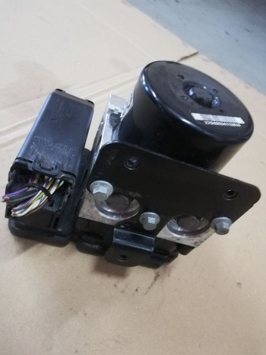 Pompa hamulcowa ABS ESP modulator sterownik Ford Fiesta Mk7 VII 08-17r