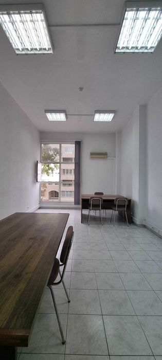 Vendo Escritório em Carcavelos junto à A5