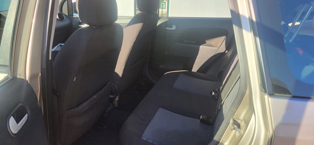 Vendo ford FORD - FOCUS 1.6 TDCI 109 TREND em bom estado