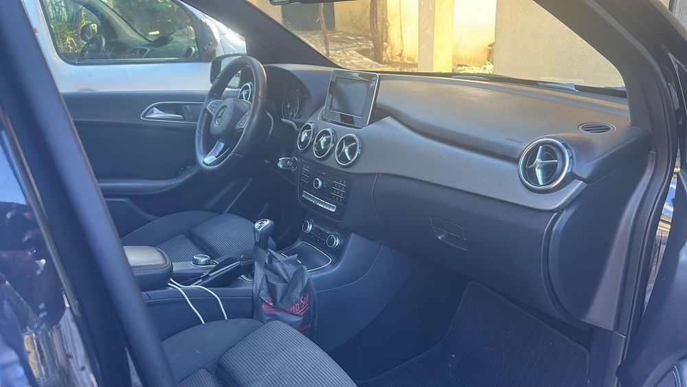 Mercedes B180 estimada