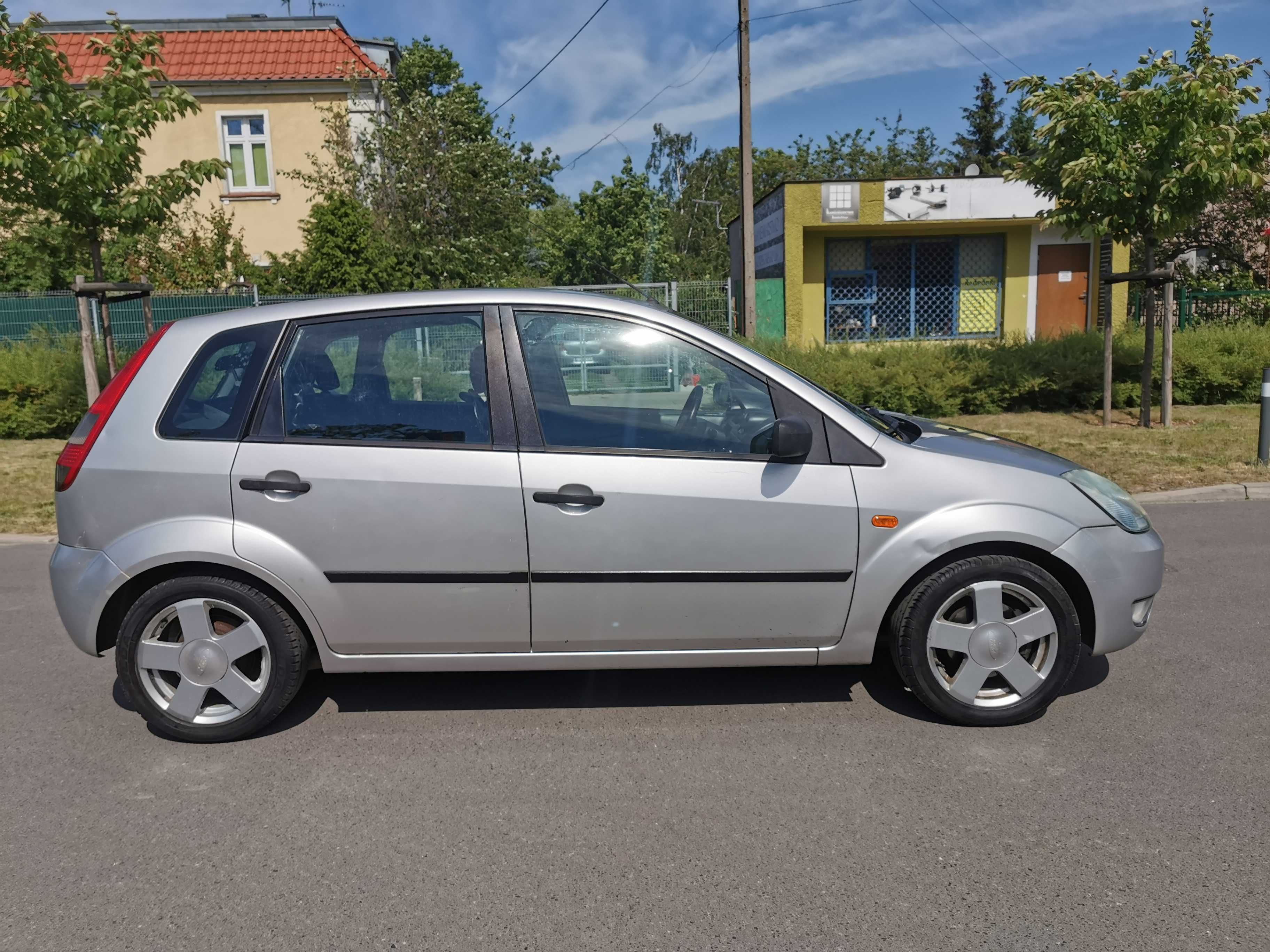 Ford Fiesta 1.3 Benzyna AUTOMAT Klima Alu-felgi 5d 2004r.