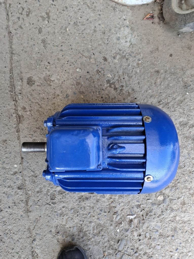 Silnik elektryczny 1.5 kw 950 obrotów polski wolnoobrotowy  Wysyłka