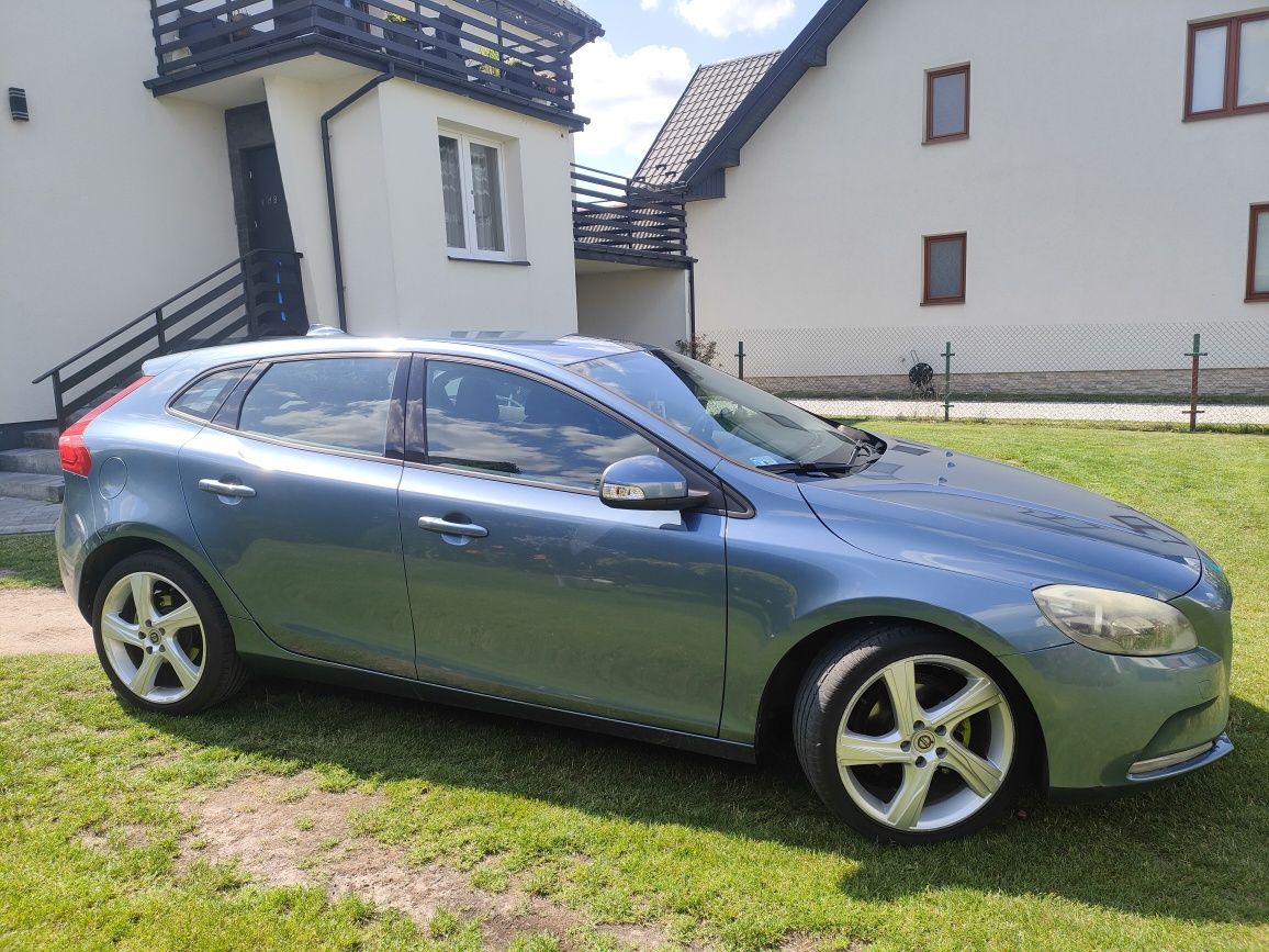 Sprzedam Volvo V40