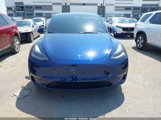 Tesla Model Y Awd/long Range Dual Motor 2023 *