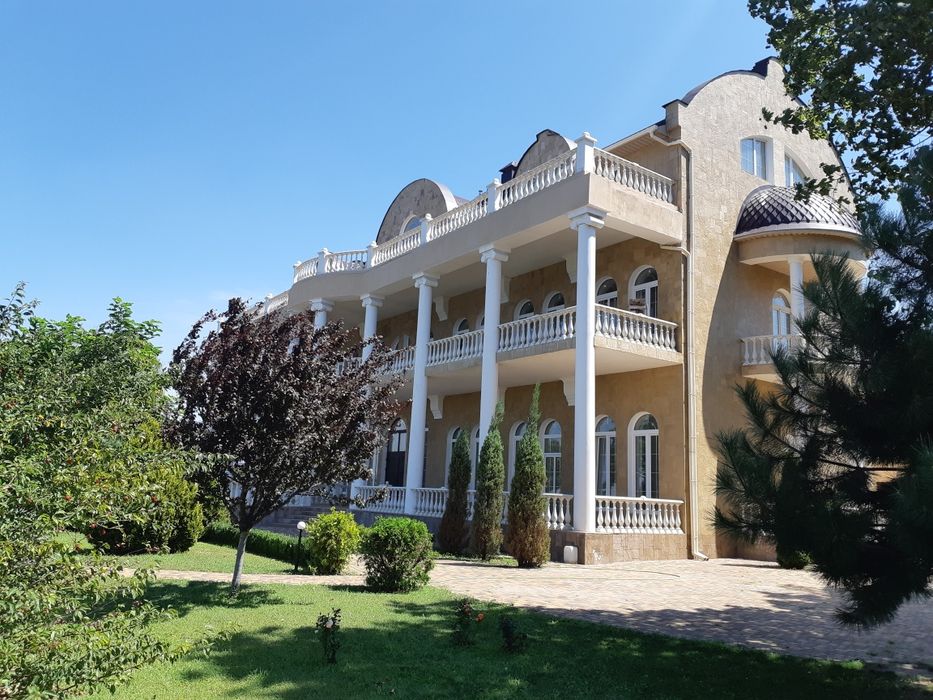 Продаю клубний будинок м.Миколаїв