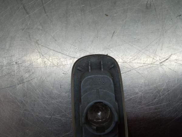 Pisca frente esquerdo AUDI A3 (8P1)