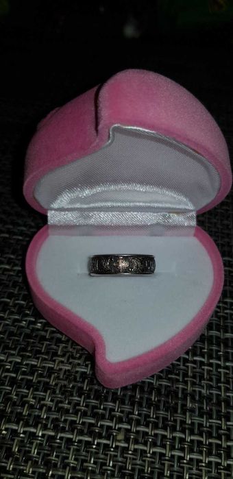 Антикварное кольцо подарите девушке