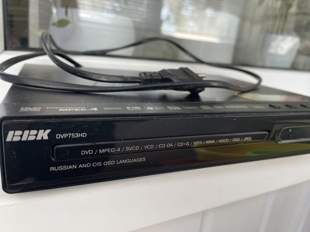DVD-плеєр BBK DVP753HD