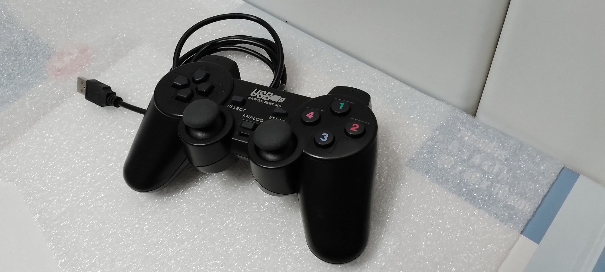 Comando gamepad USB com analógicos- novo