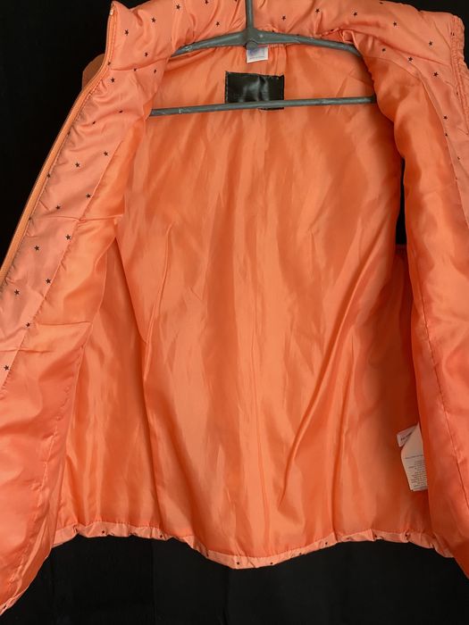 Жилетка / безрукавка женская