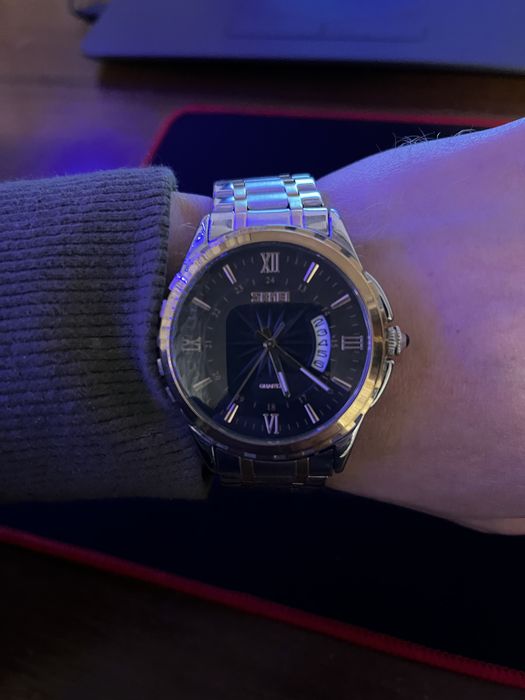 Годиник SKMEI в хорошому стані