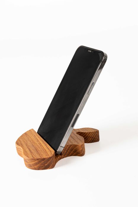 Дерев'яна підставка під телефон