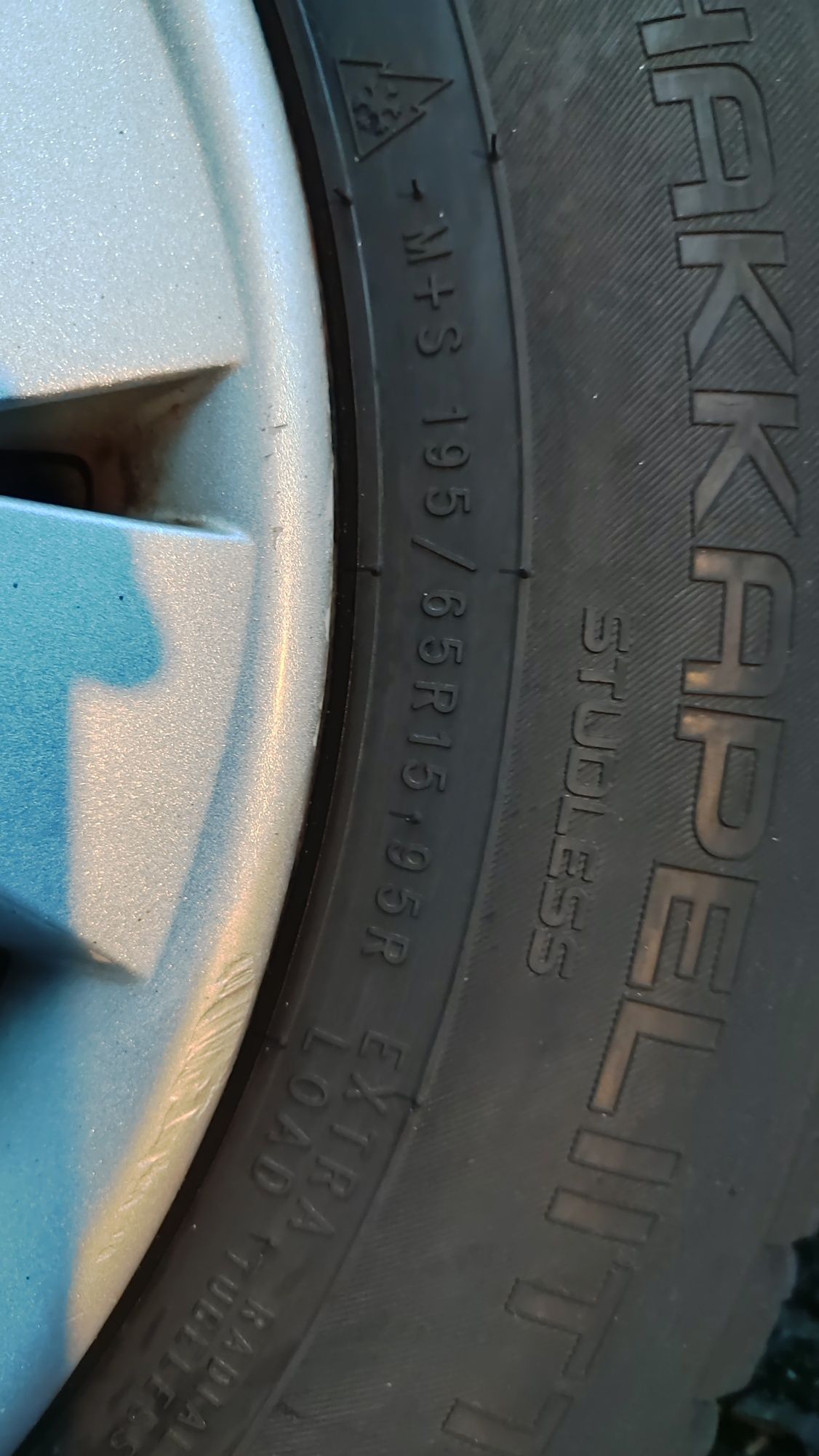 Резина nokian 195/65 r15, диски 15 4*100 Renault