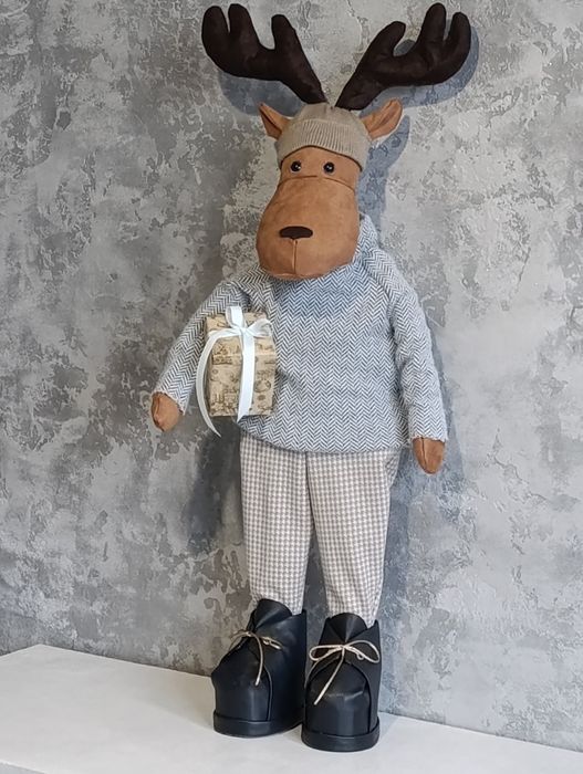 Лосі під новорічну ялинку